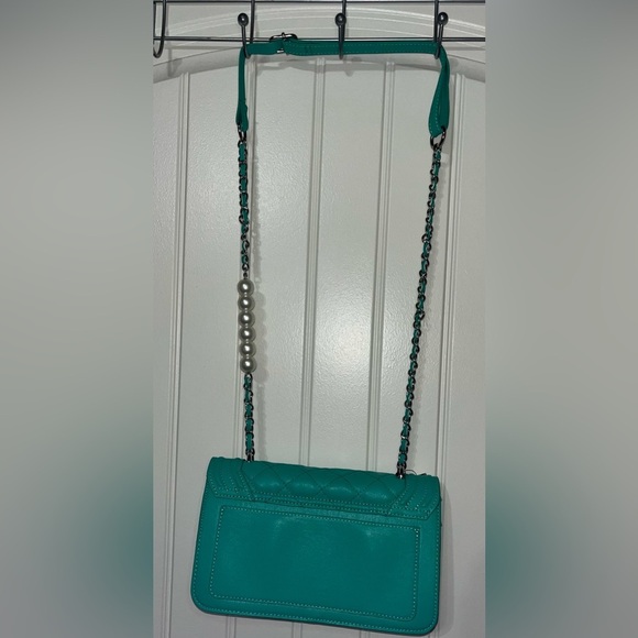 Badgley Mischka Letter Lock Crossbody Bombe&Pearls Strap&Cover, NWT - Picture 7 of 16